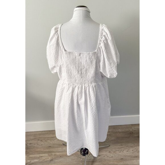 Old Navy Fit & Flare Puff-Sleeve Seersucker All-Day Mini Dress - Picture 8 of 12